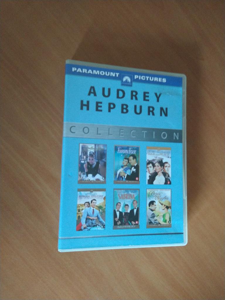 6-DVD-Box Audrey Hepburn Collection, Vanaf 6 jaar, Ophalen of Verzenden, Zo goed als nieuw, Drama
