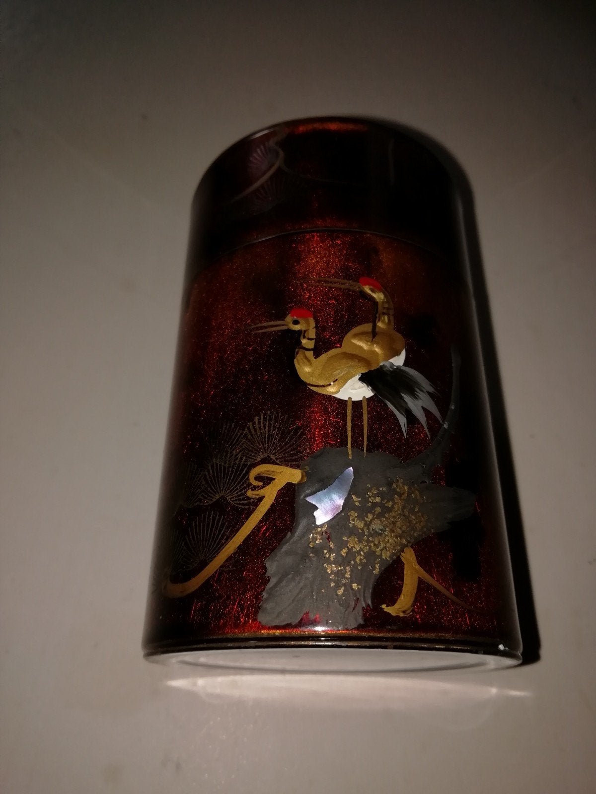 Vintage Japanse theebus met kraanvogels en parelmoer, Antiek en Kunst, Ophalen of Verzenden