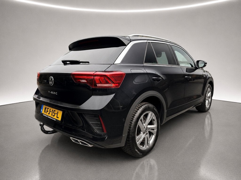 Volkswagen T-ROC 1.5 TSI R-Line Acc, Trekhaak, All Season ba, Auto's, Volkswagen, 4 cilinders, 150 pk, Zwart, Bedrijf