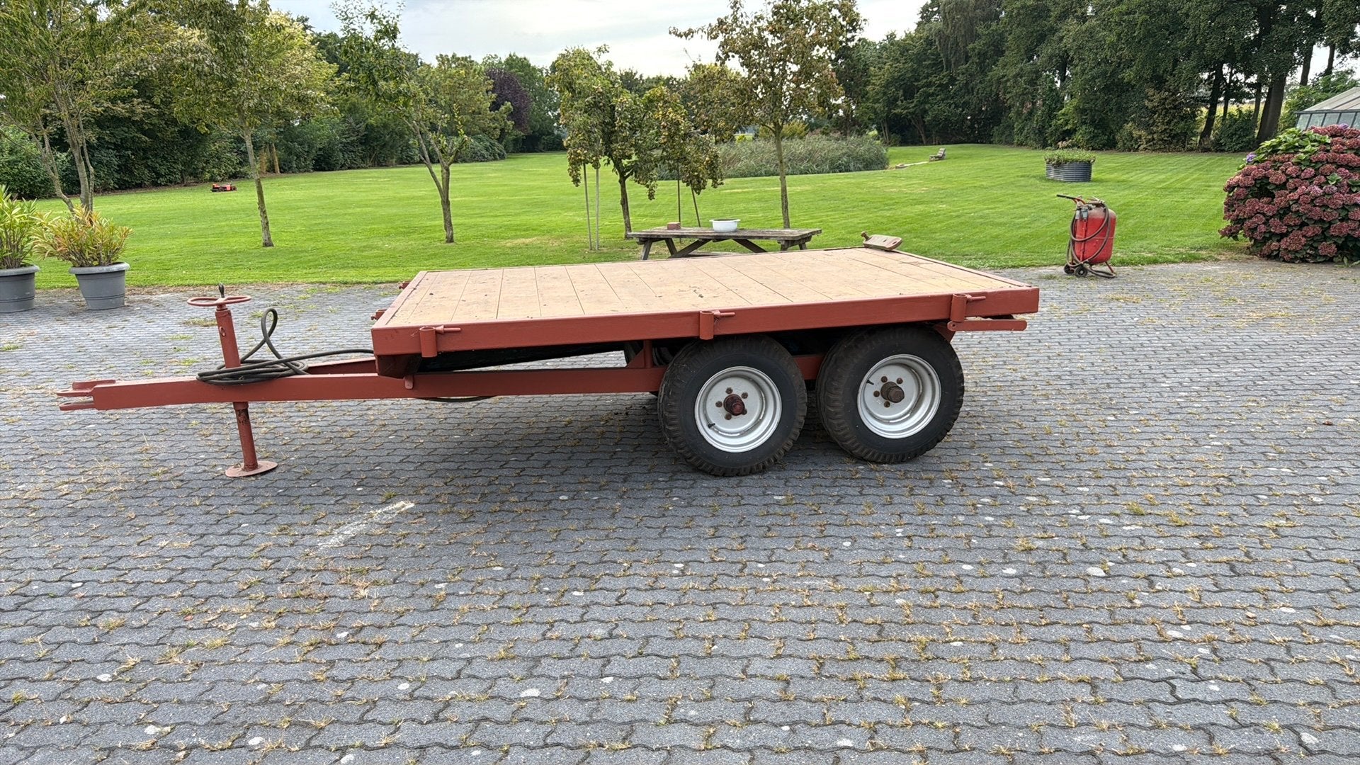 Plateauwagen, Ophalen, Gebruikt
