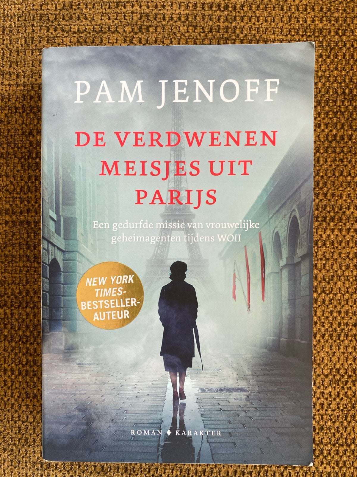 Pam Jenoff - De verdwenen meisjes uit Parijs, Ophalen of Verzenden, Gelezen, Pam Jenoff