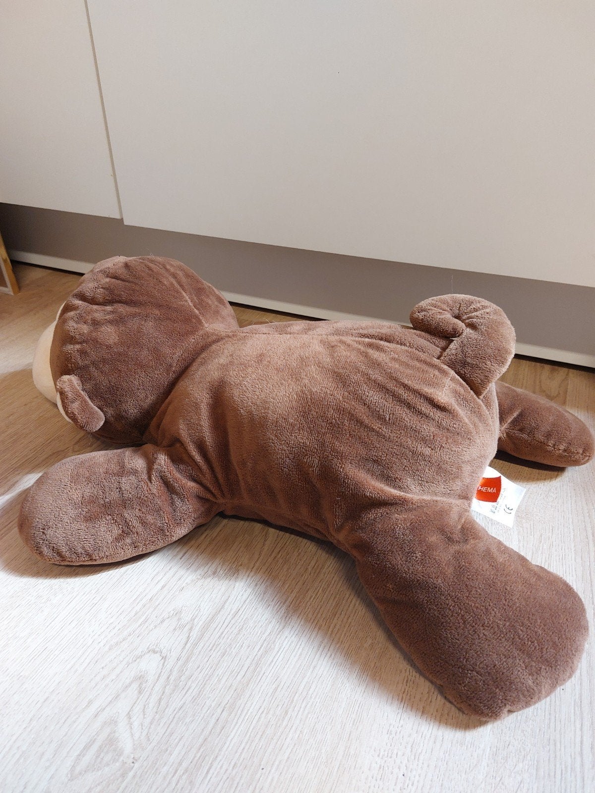 HEMA liggende aap knuffel 50 cm, Ophalen of Verzenden, Overige typen