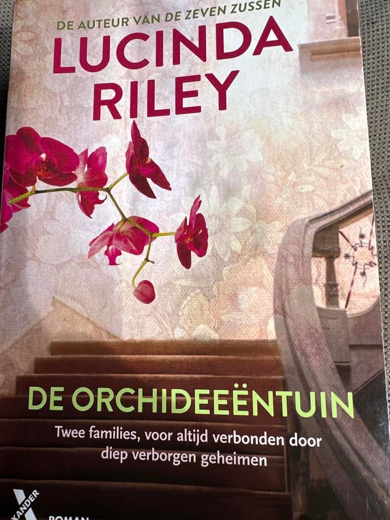 De Orchideeëntuin - Lucinda Riley, Boeken, Romans, Gelezen, Nederland, Ophalen of Verzenden