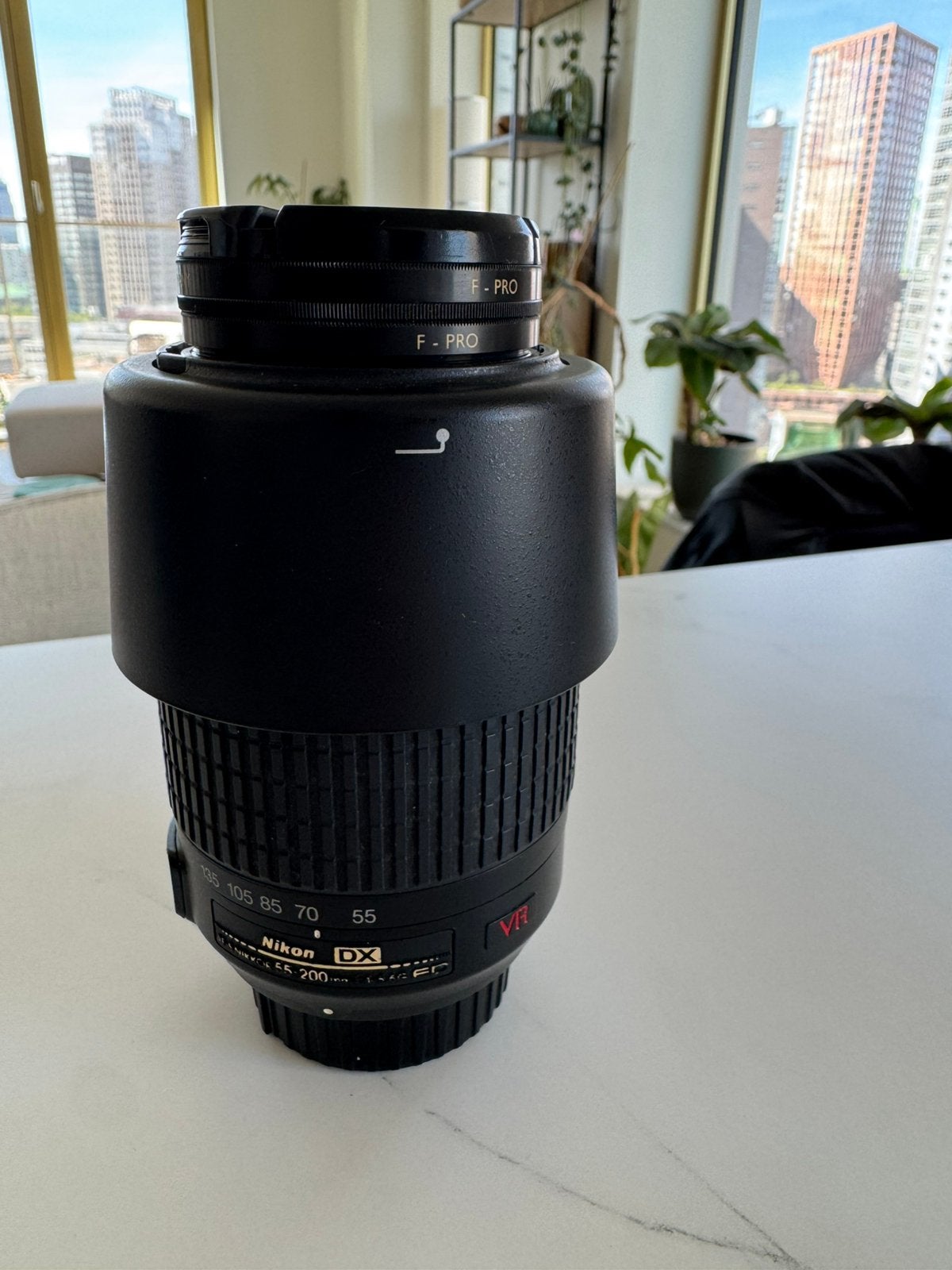 Nikon DX 55-200mm lens met zonnekap en filter, Audio, Tv en Foto, Fotografie | Lenzen en Objectieven, Gebruikt, Telelens, Nikon