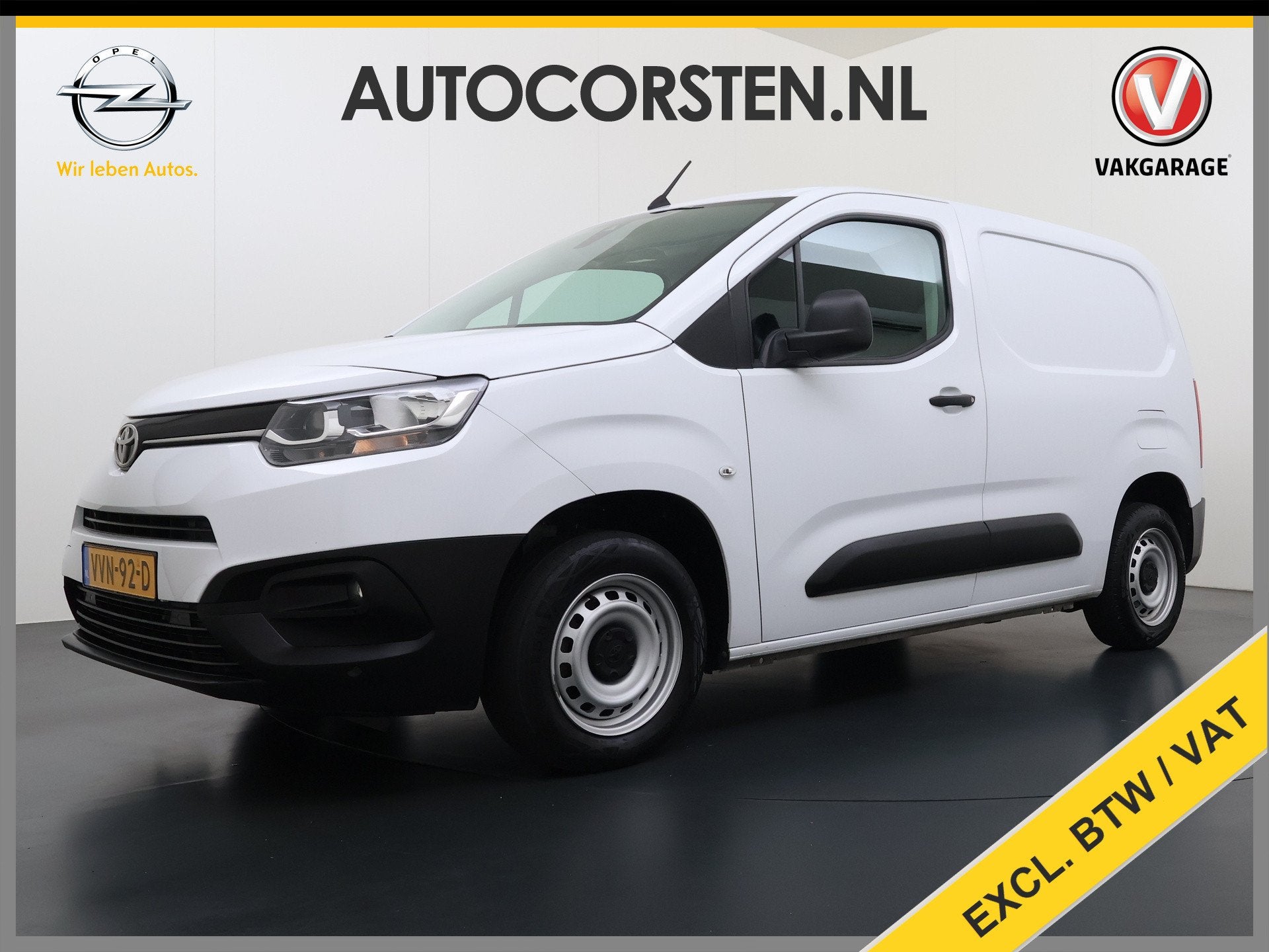 Toyota PROACE CITY 1.2T 111PK Benzine 3-Persoons Euro 6 Navi, Voorwielaandrijving, Wit, Origineel Nederlands, Bedrijf
