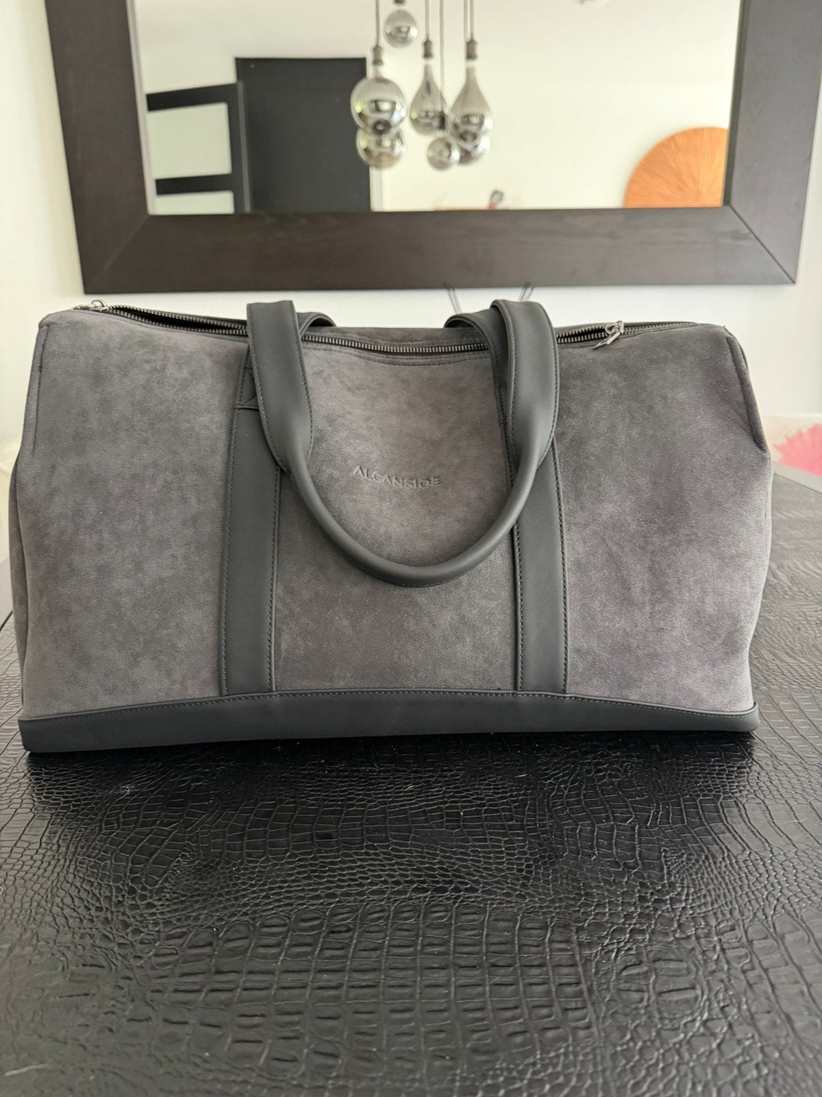 Alcanside (alcantara) duffle bag, Ophalen of Verzenden, Nieuw, 30 cm of meer, Minder dan 35 cm