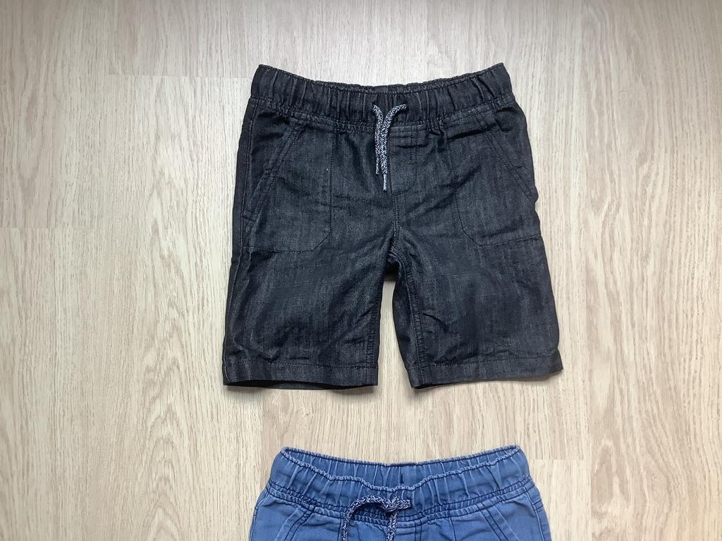 NIEUW leuke dunne korte zwarte spijkerbroek maar 128, Kinderen en Baby's, Kinderkleding | Maat 128, Ophalen of Verzenden, Nieuw