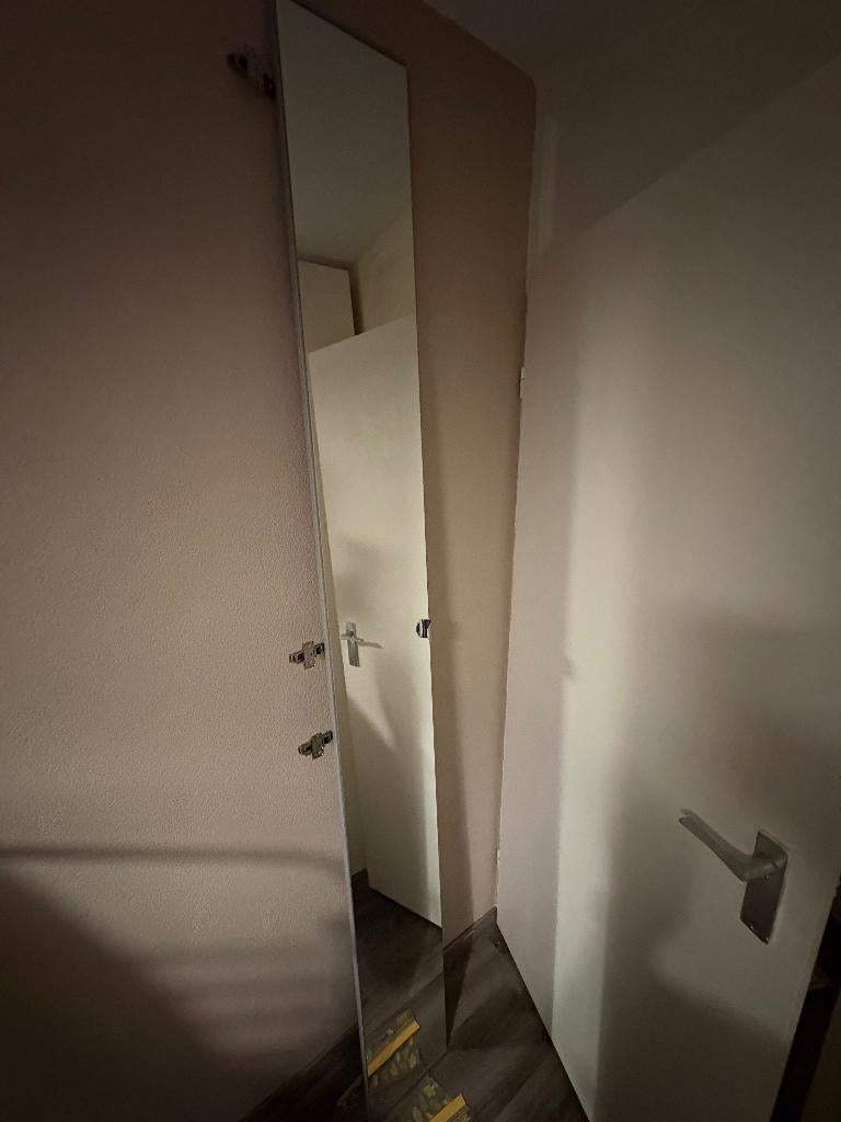 IKEA spiegeldeur, Huis en Inrichting, Kasten | Kledingkasten, Ophalen, Minder dan 50 cm, Gebruikt, 200 cm of meer
