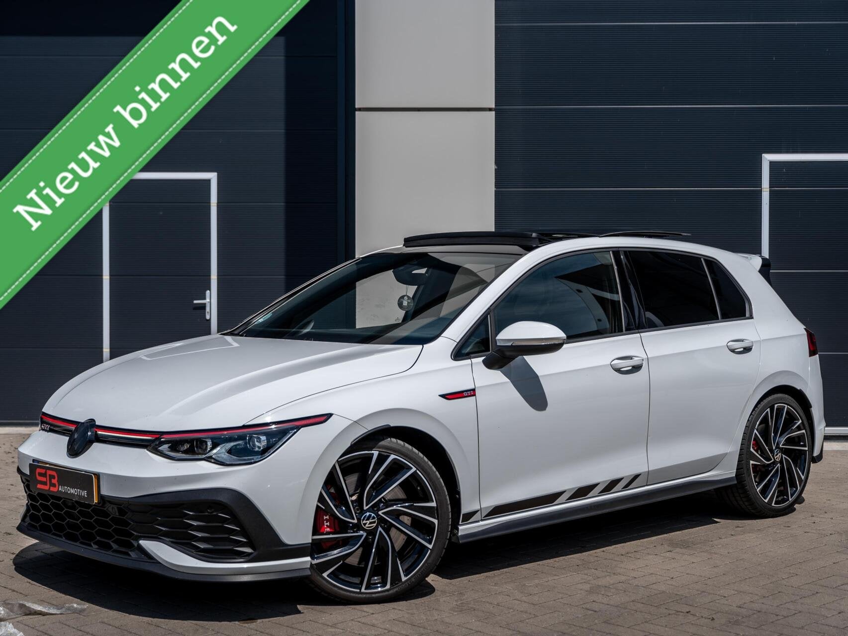 Volkswagen Golf 2.0 TSI GTI Clubsport IQ|Cam|Pano|BOMVOL!, Auto's, Euro 6, 4 cilinders, 1984 cc, Wit
