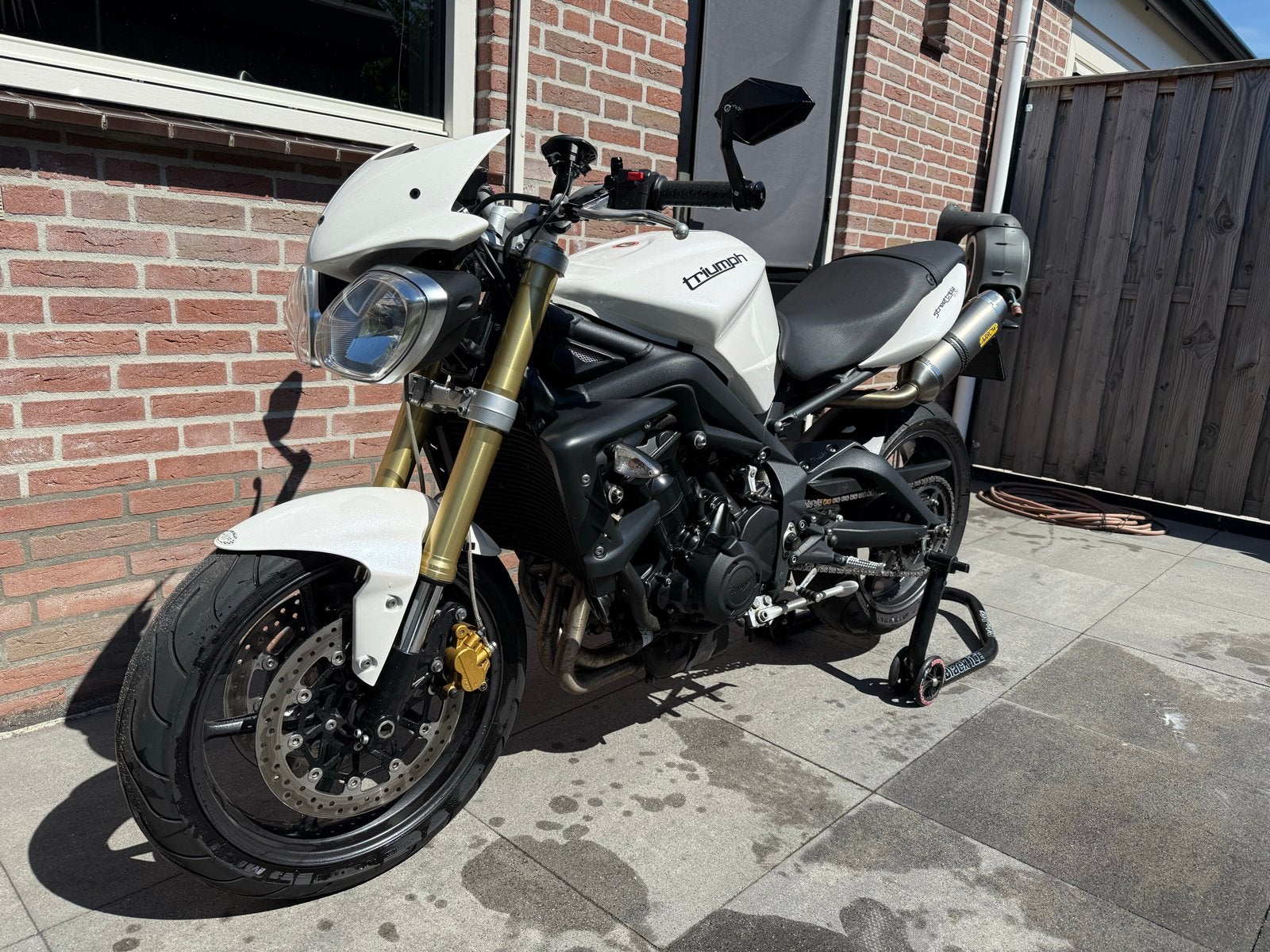 Triumph Street Triple 675 (BJ 2011), 675 cc, Sportuitlaat, Motorrijbewijs A, Gebruikt