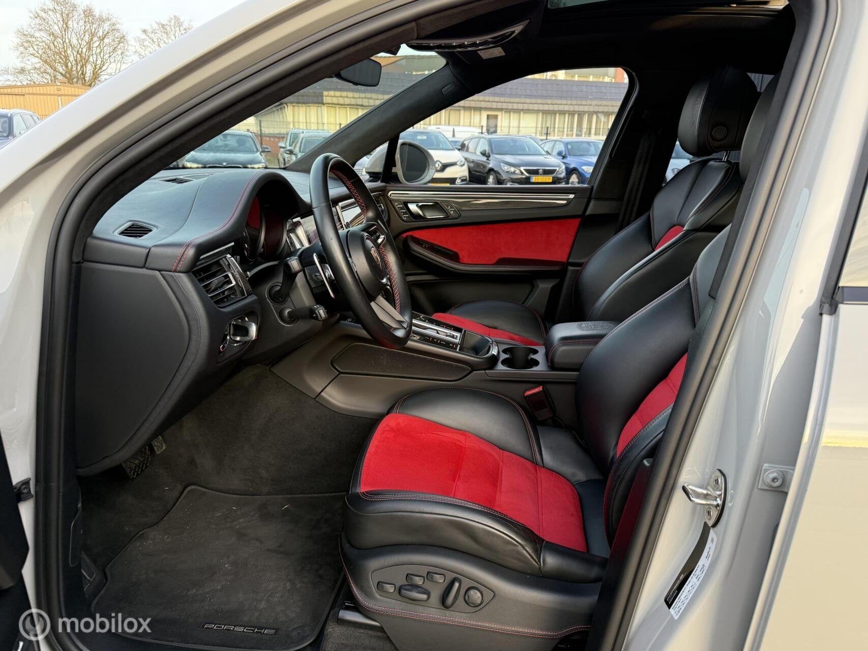 Foto 16 van Porsche Macan 2.9 GTS | Sport Chrono | Pano | Luchtvering