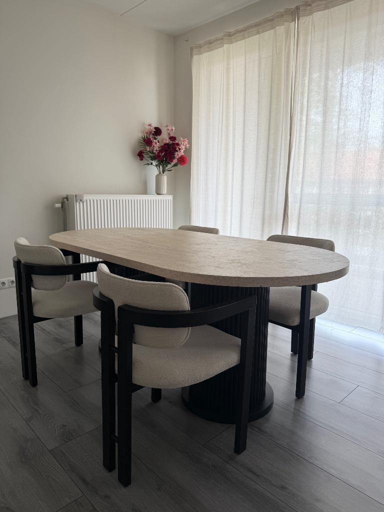 Moderne eetkamerset te koop!!!, Huis en Inrichting, Tafels | Eettafels, Ophalen, 50 tot 100 cm, Zo goed als nieuw, 150 tot 200 cm