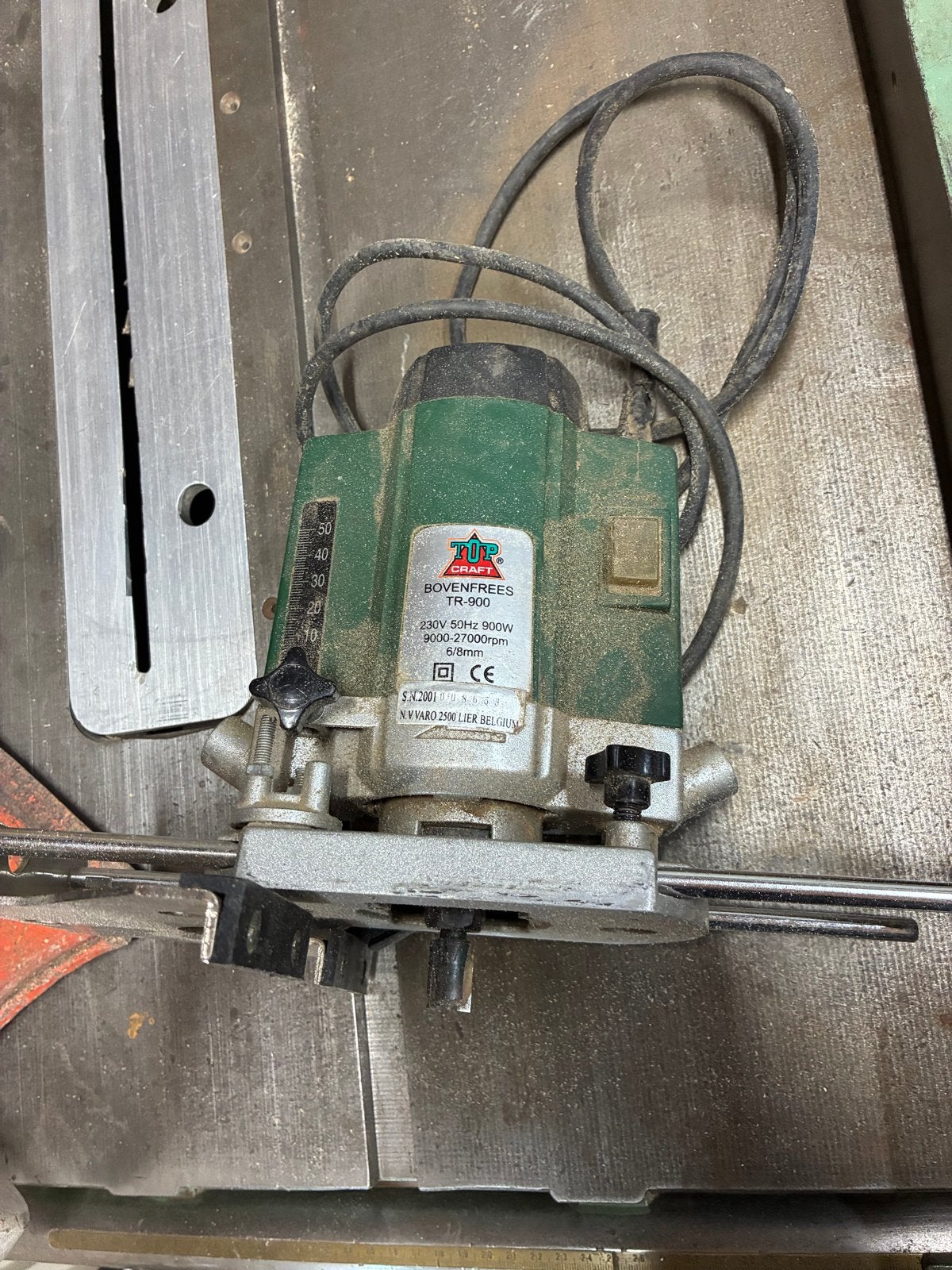 Defecte bovenfrees - motor doorgebrand (voor onderdelen), Ophalen, Gebruikt, Elektrisch, Bovenfrees