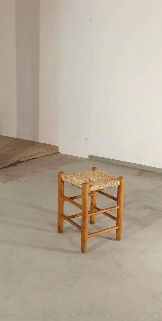Vintage riet kruk, Huis en Inrichting, Ophalen, Tweedehands, Tweedehands, Hout