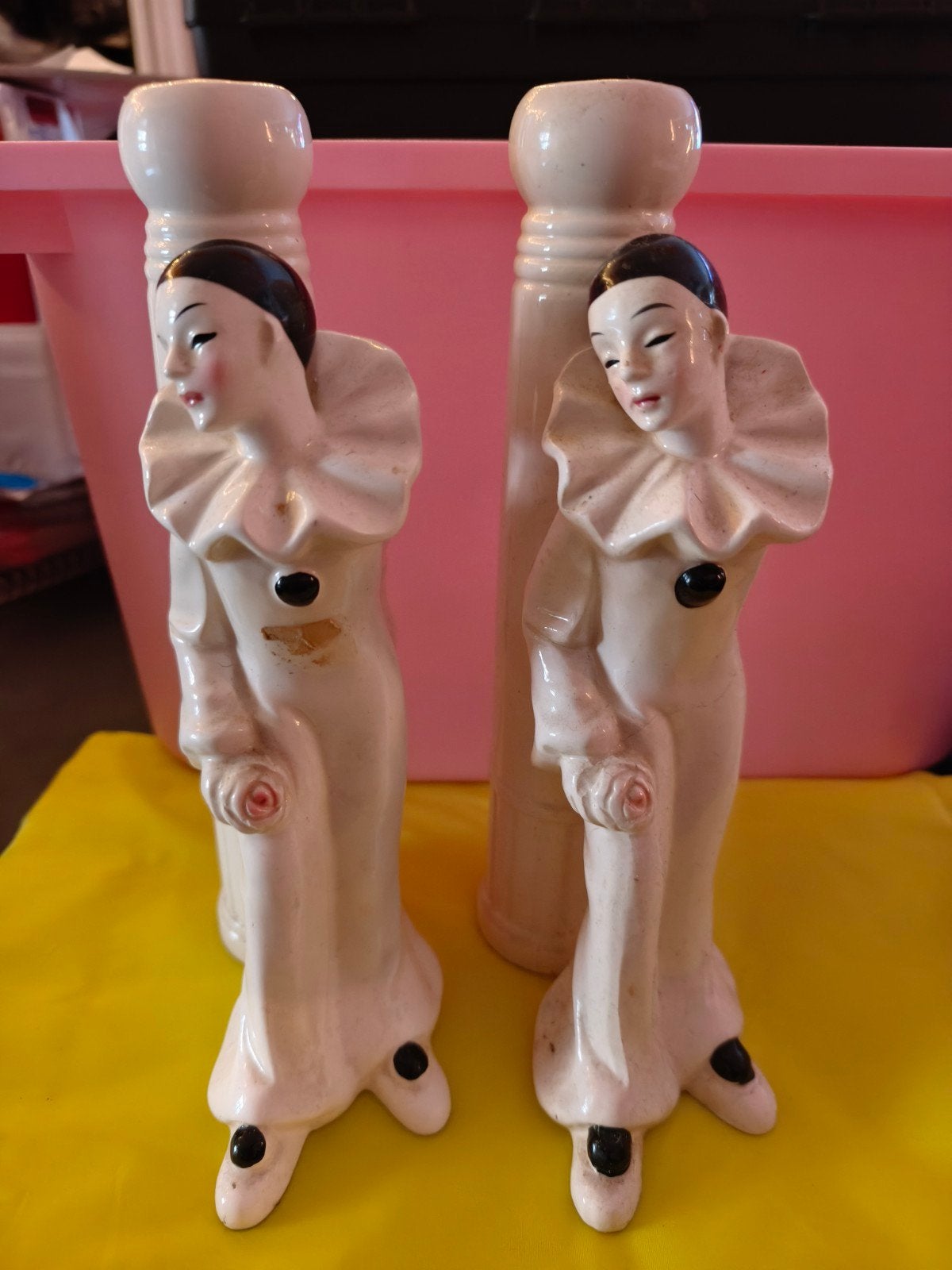 Twee witte Pierrot kaarsenstandaarden - decoratief, Ophalen of Verzenden