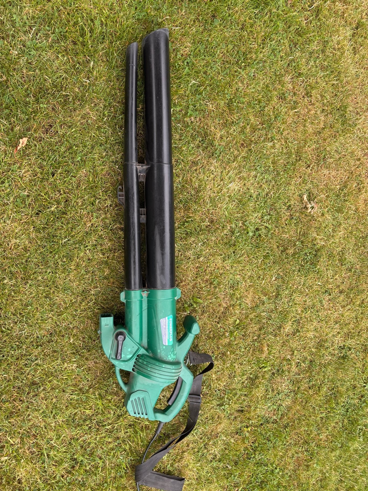 POWERPLUS Bladblazer/zuiger zonder opvangzak, Ophalen, Gebruikt, Met zuigfunctie, Handgedragen