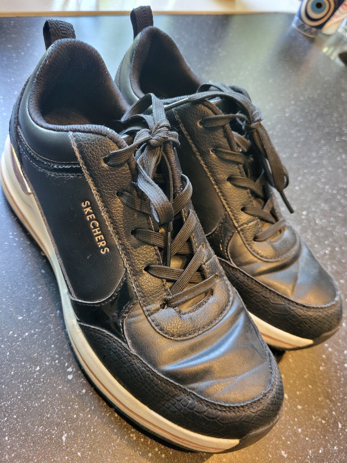 Skechers sneakers zwart met gouden accenten, maat 38, Skechers, Zwart, Ophalen of Verzenden, Sneakers of Gympen