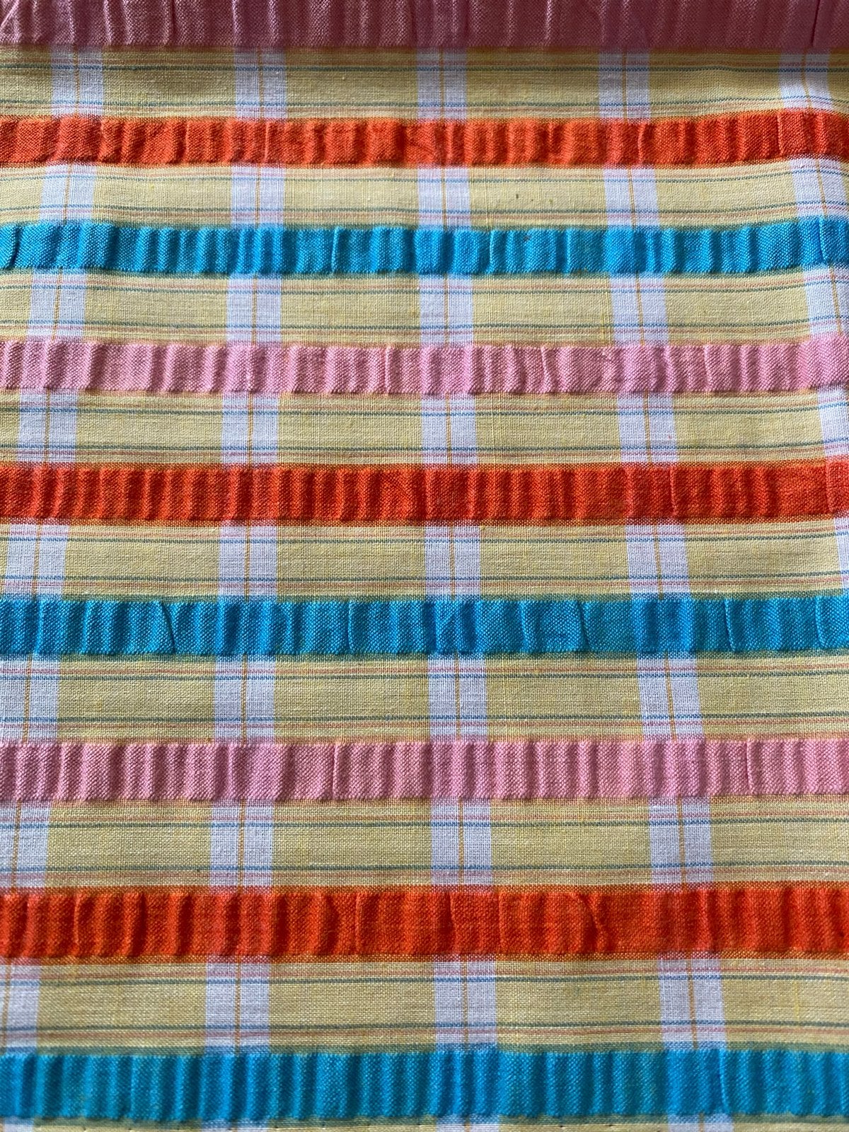 Vrolijke geruite stof met strepen - 75x60 cm, Gebruikt, Meerkleurig, Ophalen of Verzenden, 30 tot 120 cm