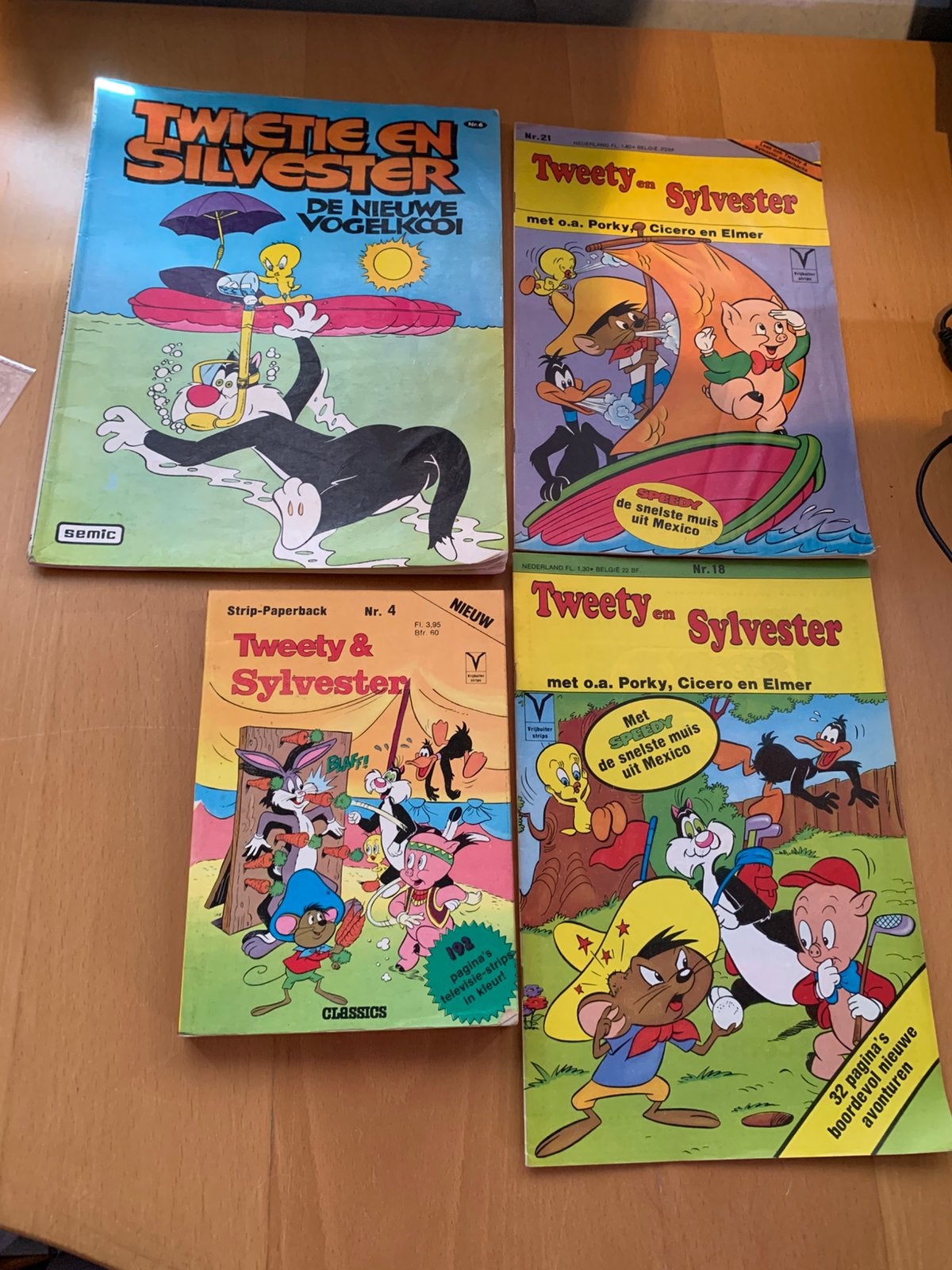 Tweety en Sylvester 4 stuks, Meerdere stripboeken, Ophalen of Verzenden