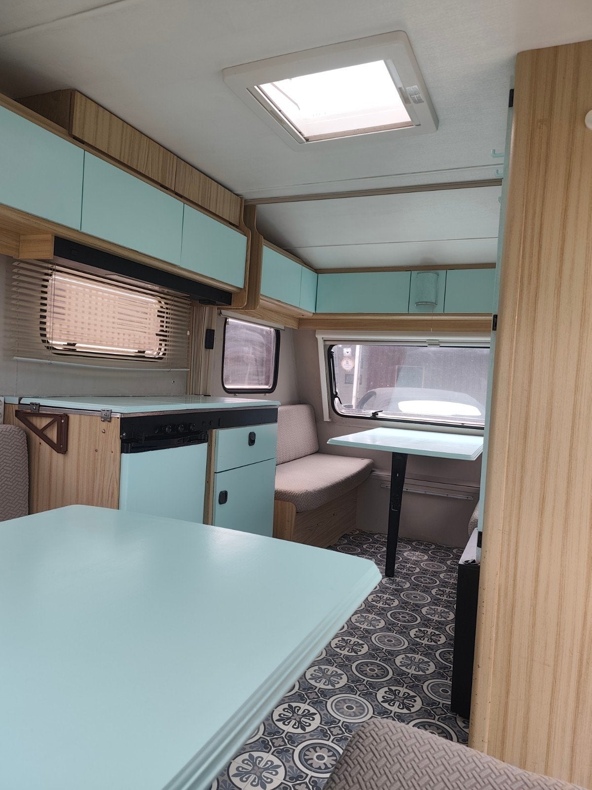Unieke Chateau Le Car 380 uit 1986.geen wc ruim 617kg, Caravans en Kamperen, Chateau, Particulier, Tot en met 4, Luifel
