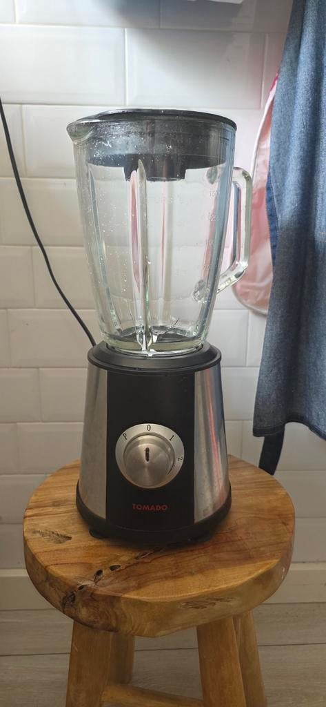 Tomado Blender - Krachtige Keukenhulp, Witgoed en Apparatuur, Blenders, Ophalen of Verzenden, Gebruikt, Blender