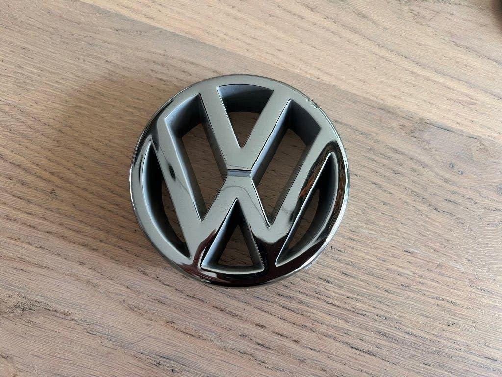 Vw Golf 3,  embleem voor in de gril, Auto diversen, Ophalen of Verzenden
