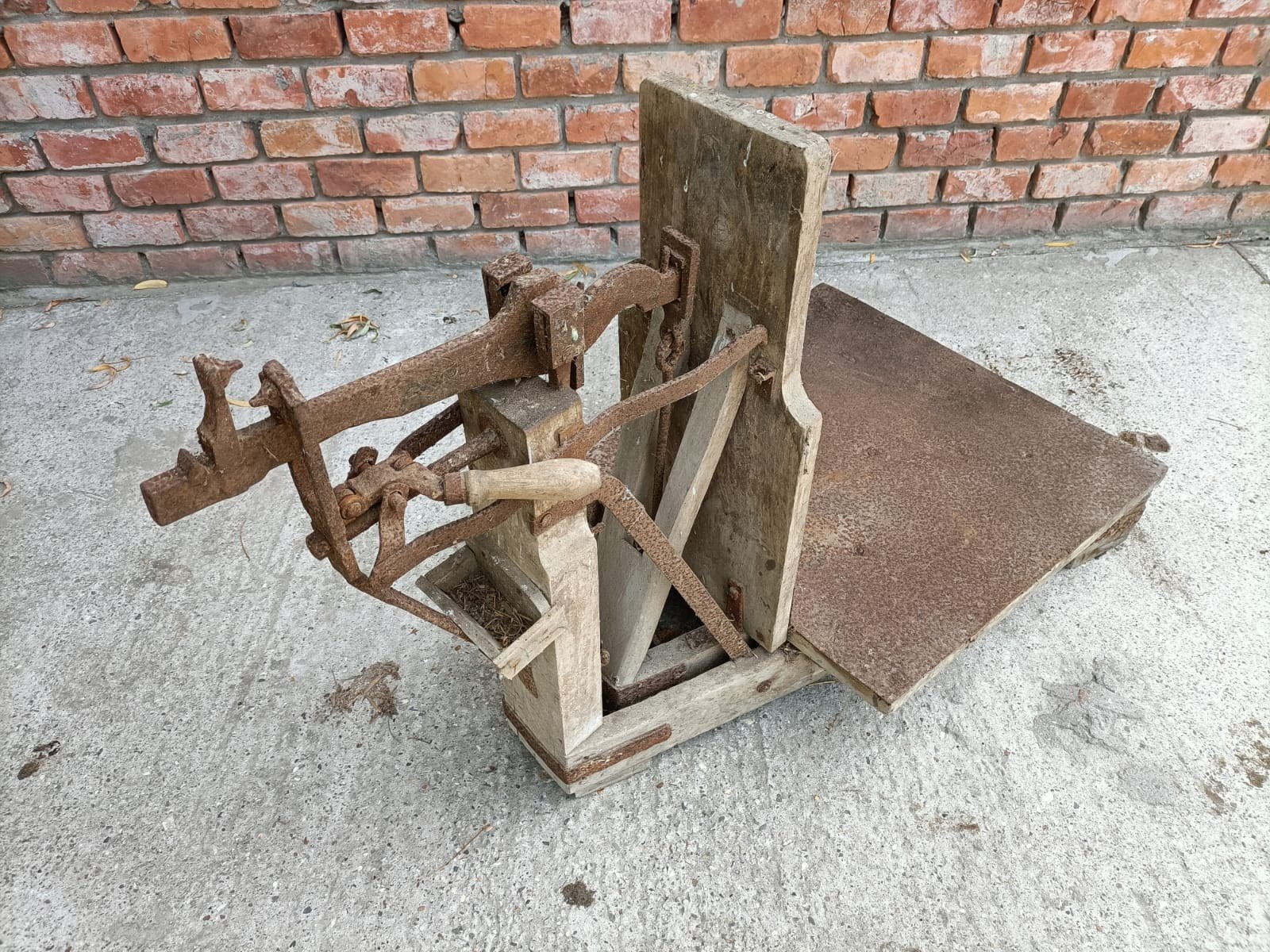 Antieke boeren weegschaal, Ophalen