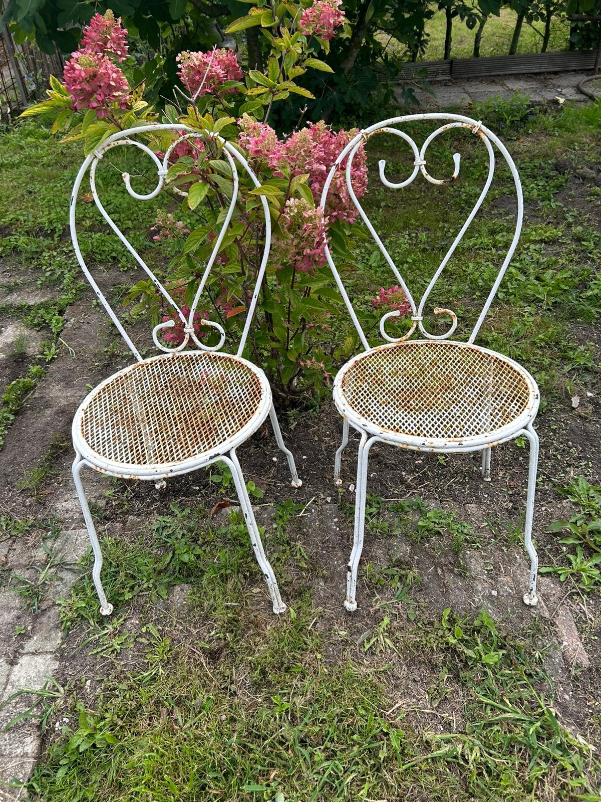Brocante antiek zwaar metalen stoeltjes 2x, Tuin en Terras, Ophalen, Gebruikt, Metaal