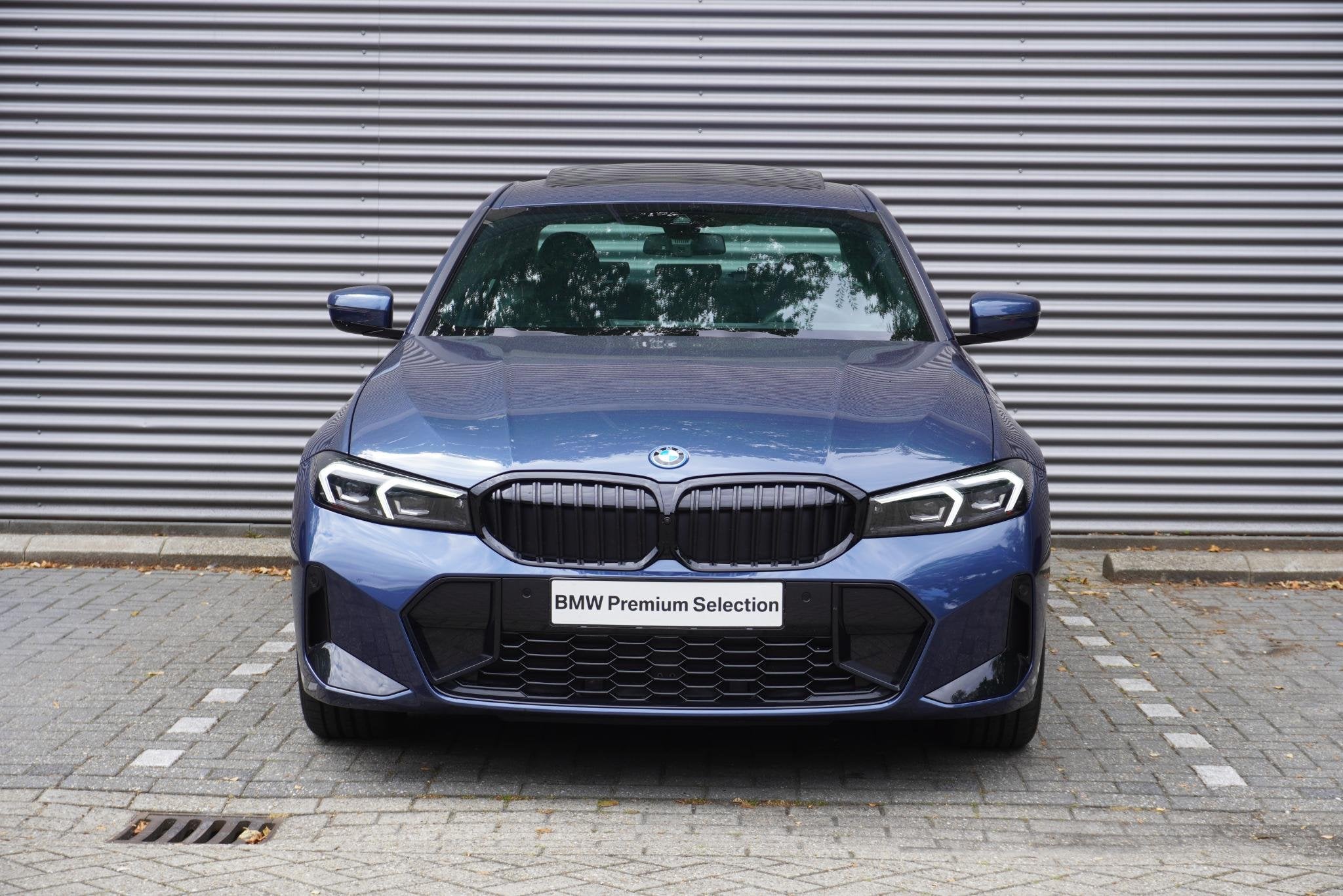BMW 3 serie Sedan 330e M Sportpakket Pro | Innovation Pack |, Auto's, BMW, Automaat, 1998 cc, Achterwielaandrijving, 4 cilinders
