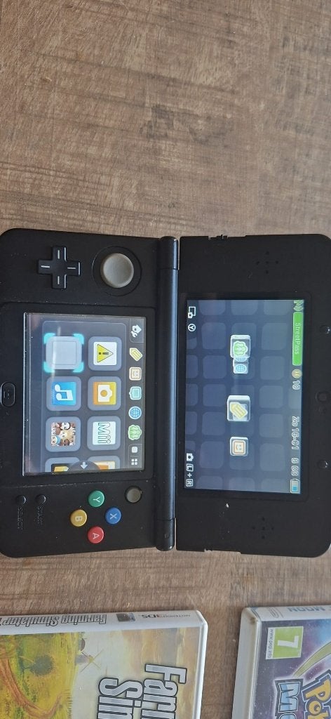 Nintendo 3DS Zwart met oplader, Ophalen, Met games, Zwart, Refurbished