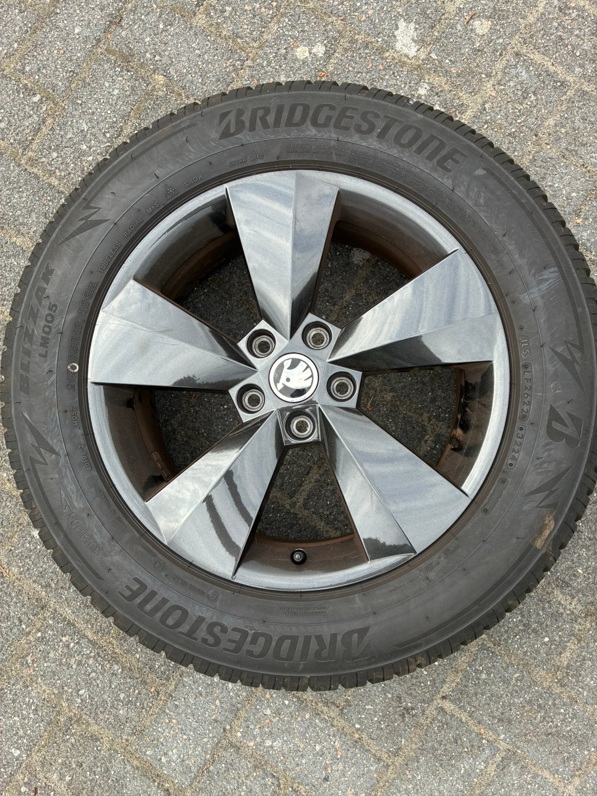 Skoda kodia winterbanden 17 inch met licht metalen velg, Ophalen, 215 mm, Banden en Velgen, 17 inch