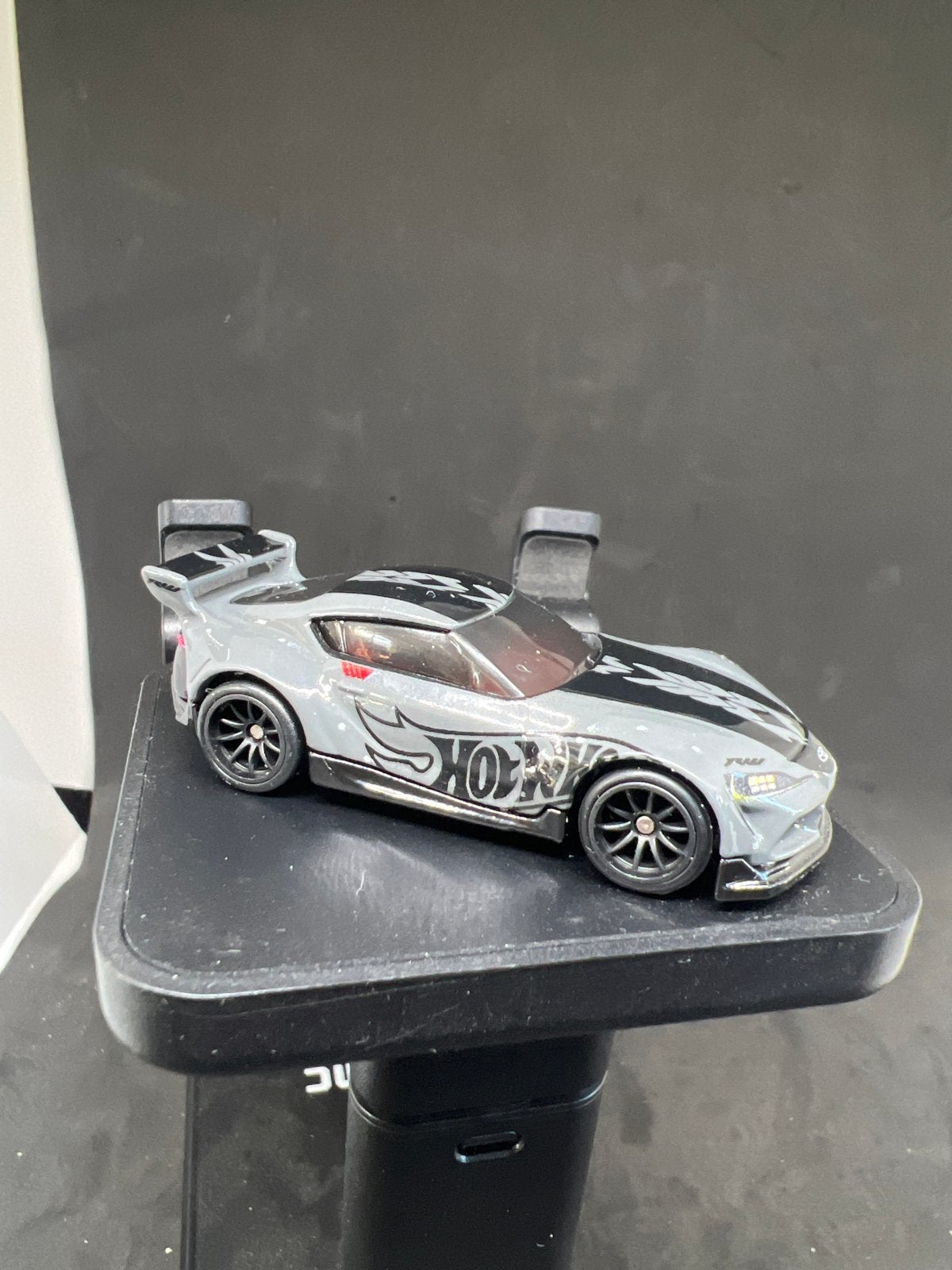 Hot Wheels '20 Toyota GR Supra - Grijs met Zwarte Strepen, Ophalen of Verzenden, Zo goed als nieuw, Auto