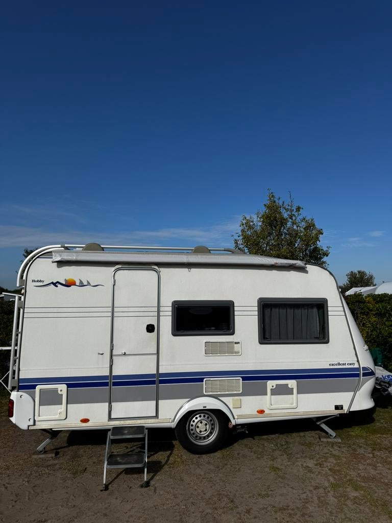 Hobby excellent easy 400SF, Caravans en Kamperen, Caravans, Particulier, tot en met 4, Treinzit, Hobby, Vast bed, 4 tot 5 meter