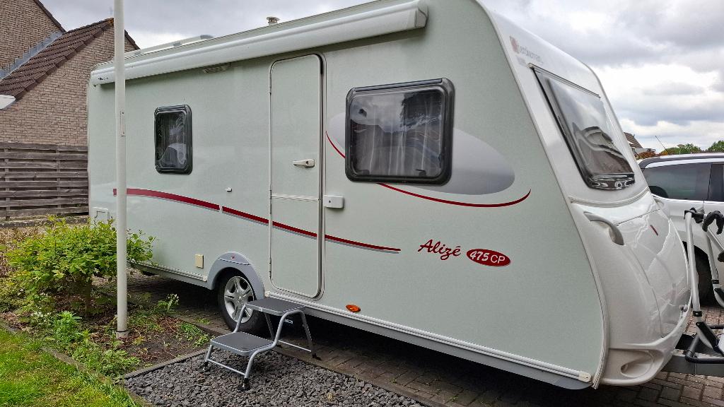 te koop: Sterckeman Alize 475CP  van 2012 - zeer compleet, Sterckeman, Rondzit, Lengtebed, Particulier
