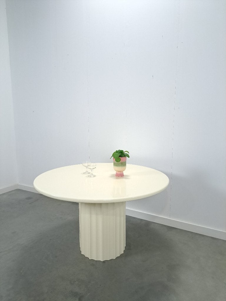 Ronde creme eettafel met geribbelde poot, Gebruikt, Overige materialen, Rond, Ophalen of Verzenden