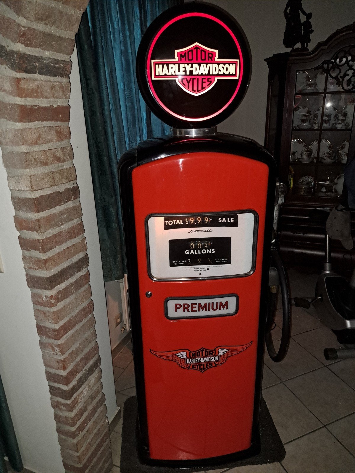 Mooie Bennett gaspump benzinepomp Harley Davidson, Ophalen, Zo goed als nieuw
