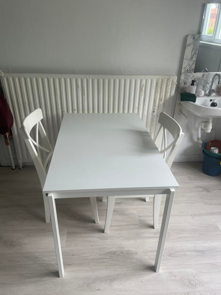IKEA (uitschuif) tafel + 2 stoelen, Huis en Inrichting, Tafels | Eettafels, Ophalen, Gebruikt, Rechthoekig, 50 tot 100 cm