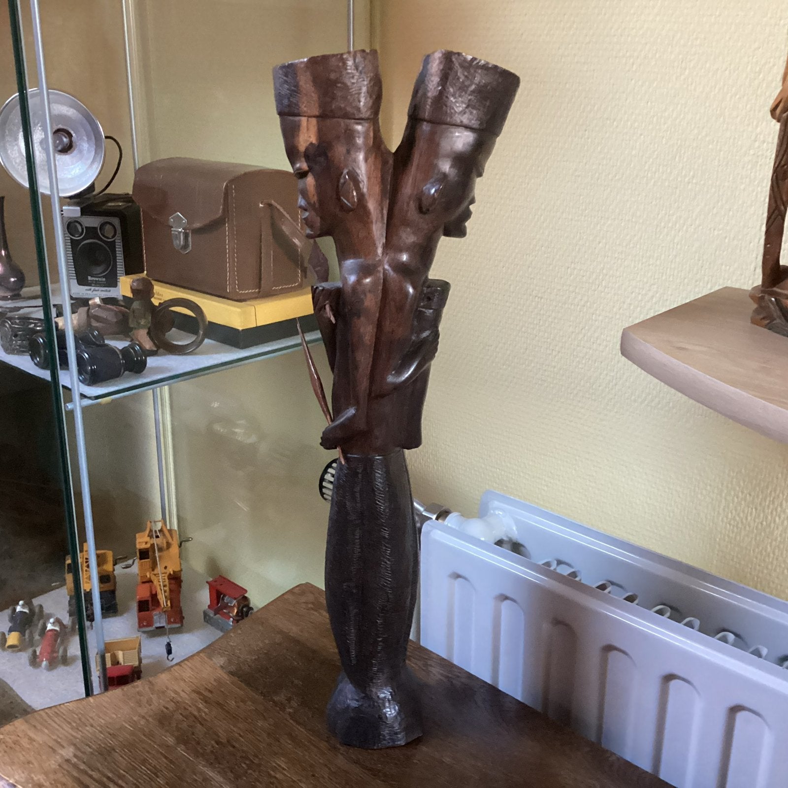 Vintage Afrikaans houten beeld -  2 gezichten, 57H, voor 10€, Antiek en Kunst, Kunst | Beelden en Houtsnijwerken, Ophalen of Verzenden