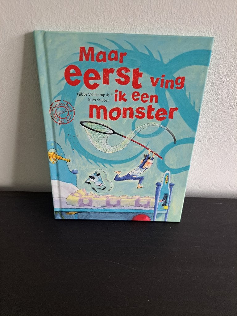 Prentenboek - Maar eerst ving ik een monster, Ophalen of Verzenden, Zo goed als nieuw, Tjibbe Veldkamp, Prentenboek