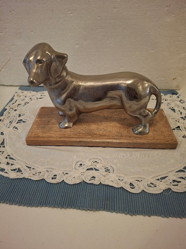 Mooi zilverkleurig beeldje van een teckel, Ophalen of Verzenden, Zo goed als nieuw, Dier