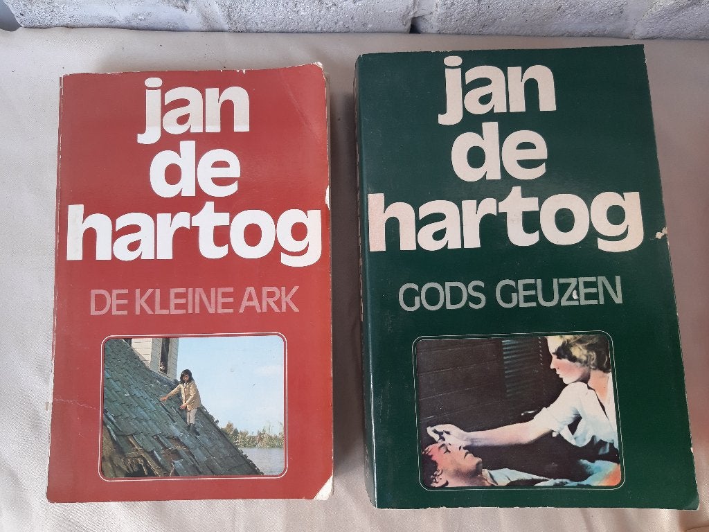 Gods geuzen , de Kleine Ark- Jan de Hartog, Boeken, Ophalen, Zo goed als nieuw, Nederland