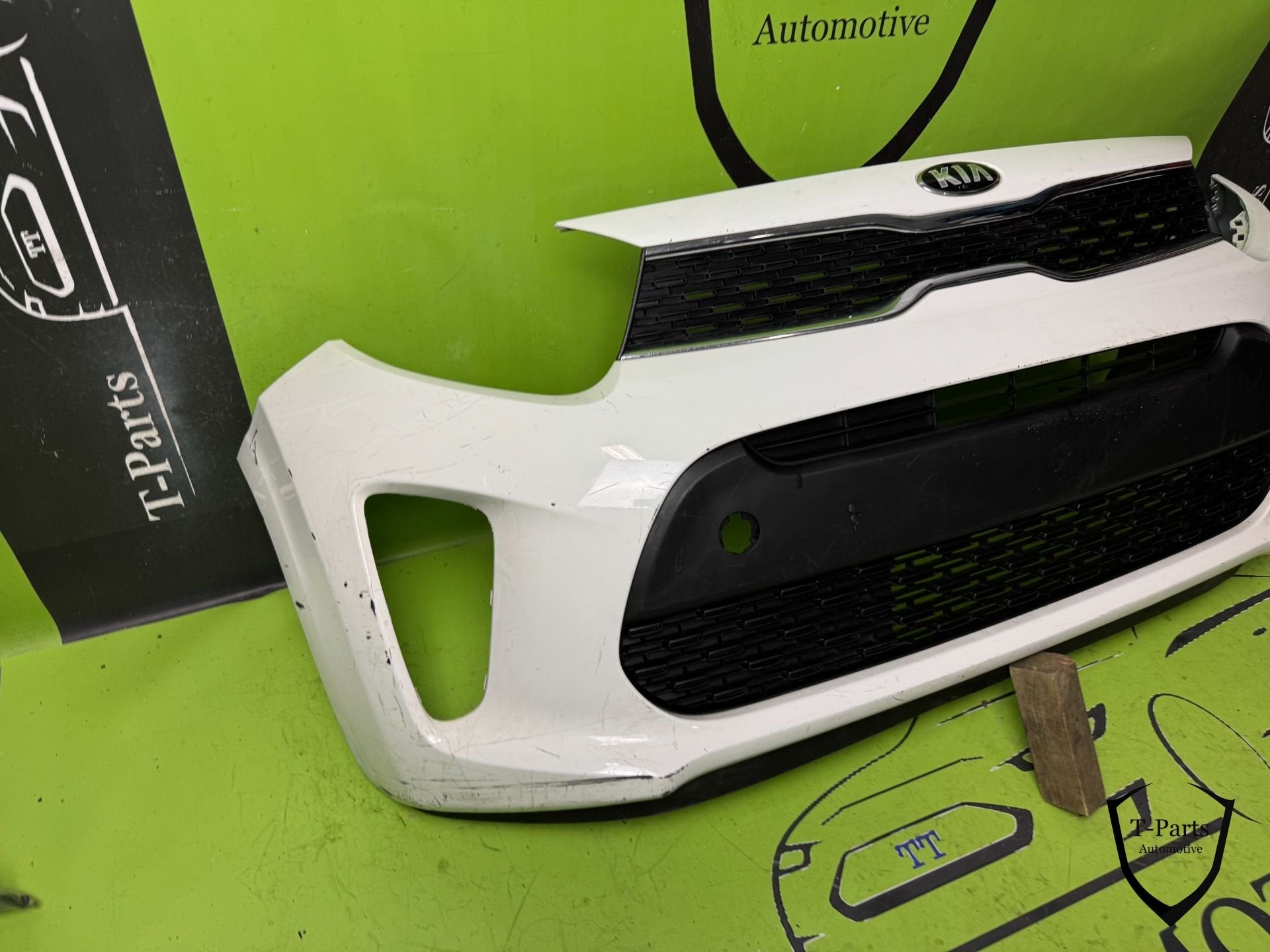 kia picanto voorbumper bumper rooster, Heolleung-ro 12
06797  Seoul, Ophalen of Verzenden, Bumper, Info@kia.com
