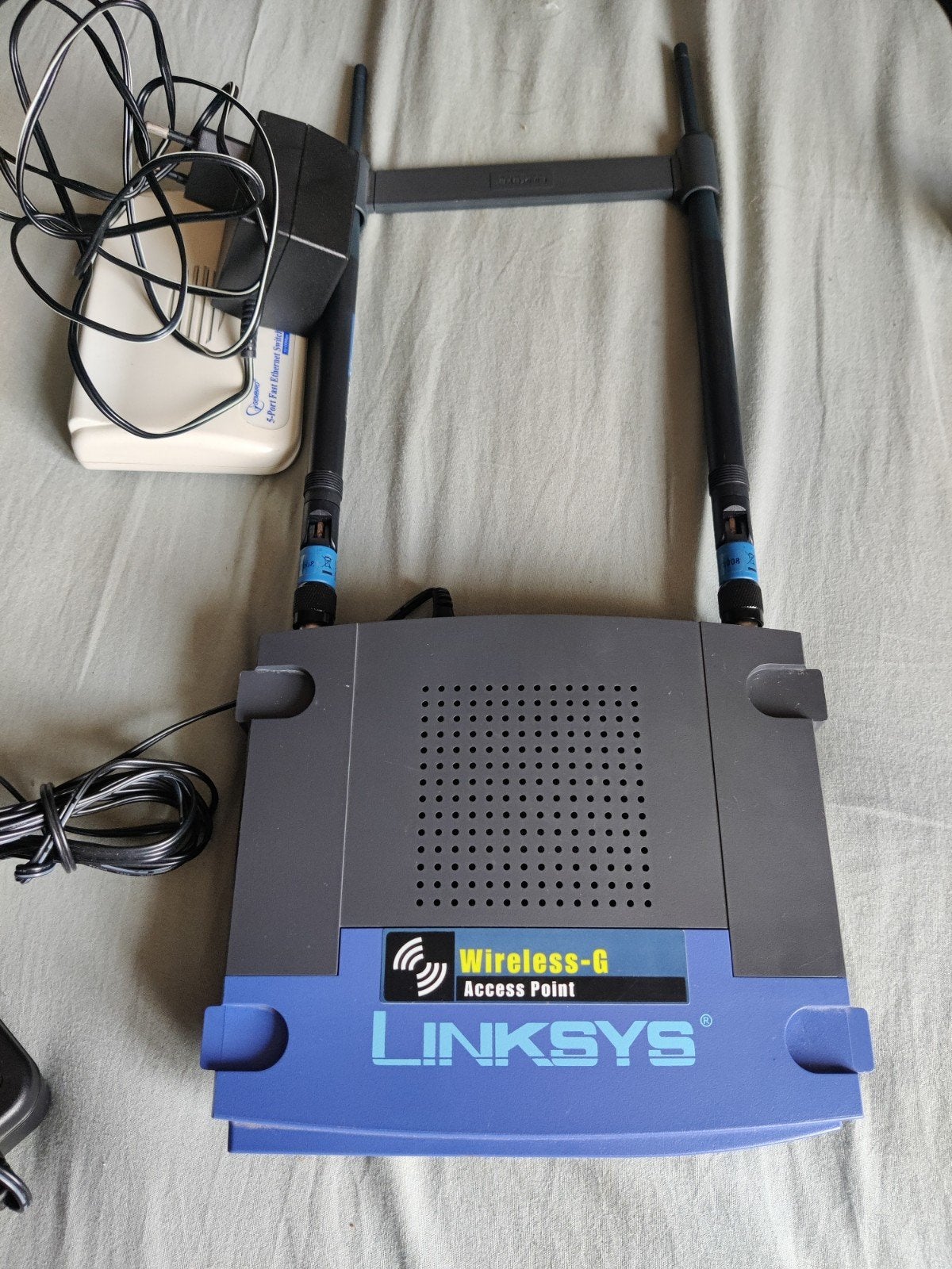 Linksys Wireless-G Access Point met adapter, Computers en Software, Ophalen of Verzenden, Zo goed als nieuw, Linksys
