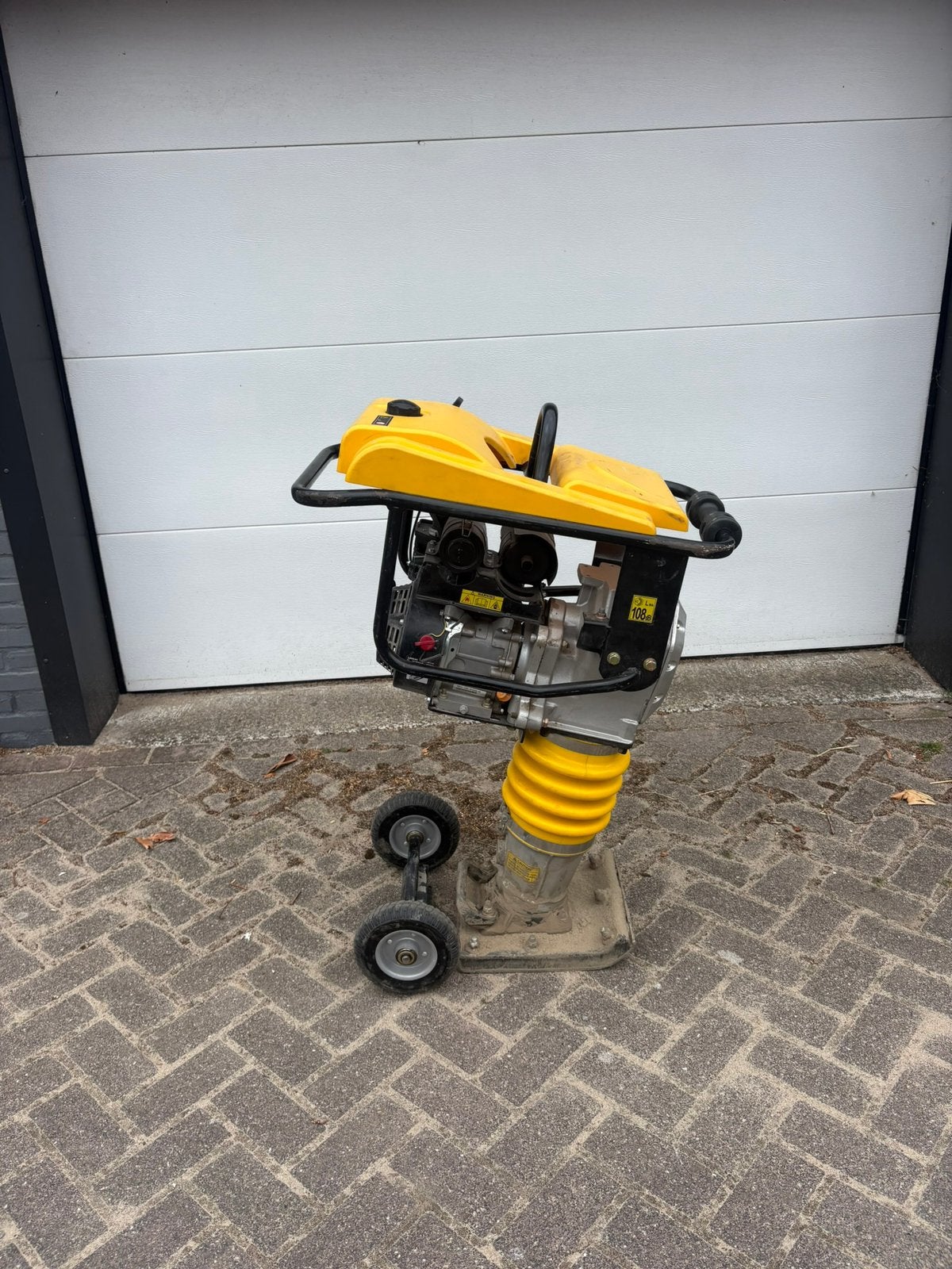 Wacker Stamper HBM Sleuf Verdichten, Ophalen, Zo goed als nieuw, Benzine