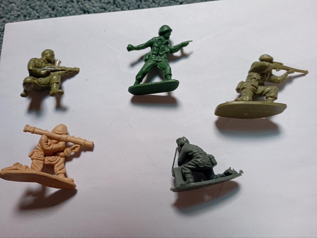Vintage speelgoed  militaire Figuren, Ophalen of Verzenden, Tweede Wereldoorlog, Gelezen, Landmacht