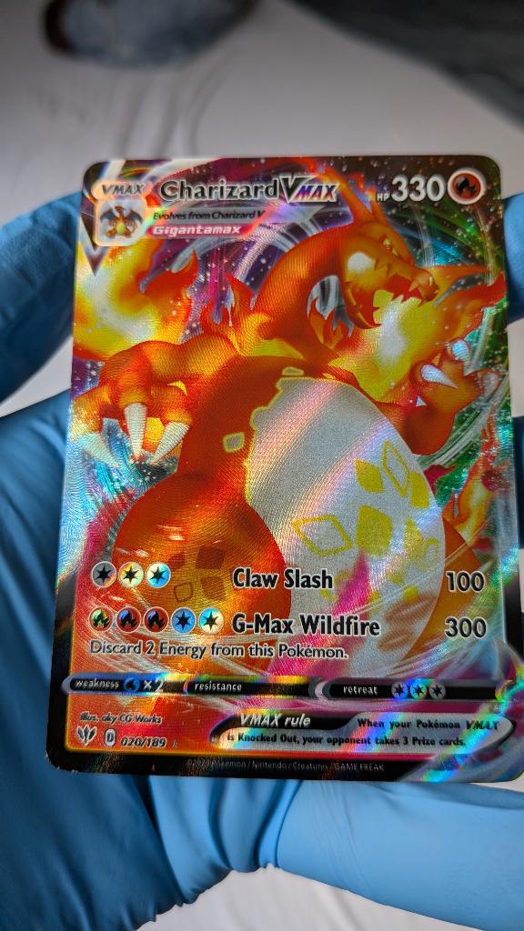 2020 Darkness Ablaze Charizard VMAX (DAA20), Hobby en Vrije tijd, Verzamelkaartspellen | Pokémon, Ophalen of Verzenden, Zo goed als nieuw