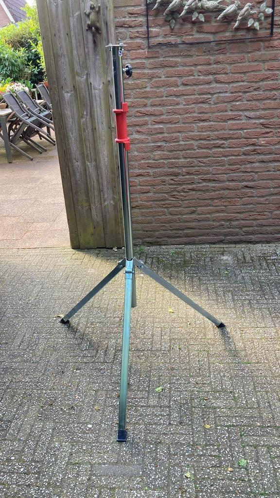 Delma bouwlampstatief - Stevig en verstelbaar, Ophalen, Minder dan 50 watt, Met statief, Zo goed als nieuw