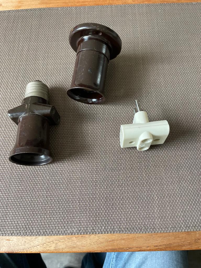 Vintage Bakelieten 3-wegstekker fitting en 3 weg-stekker, Antiek en Kunst, Antiek | Lampen, Ophalen of Verzenden