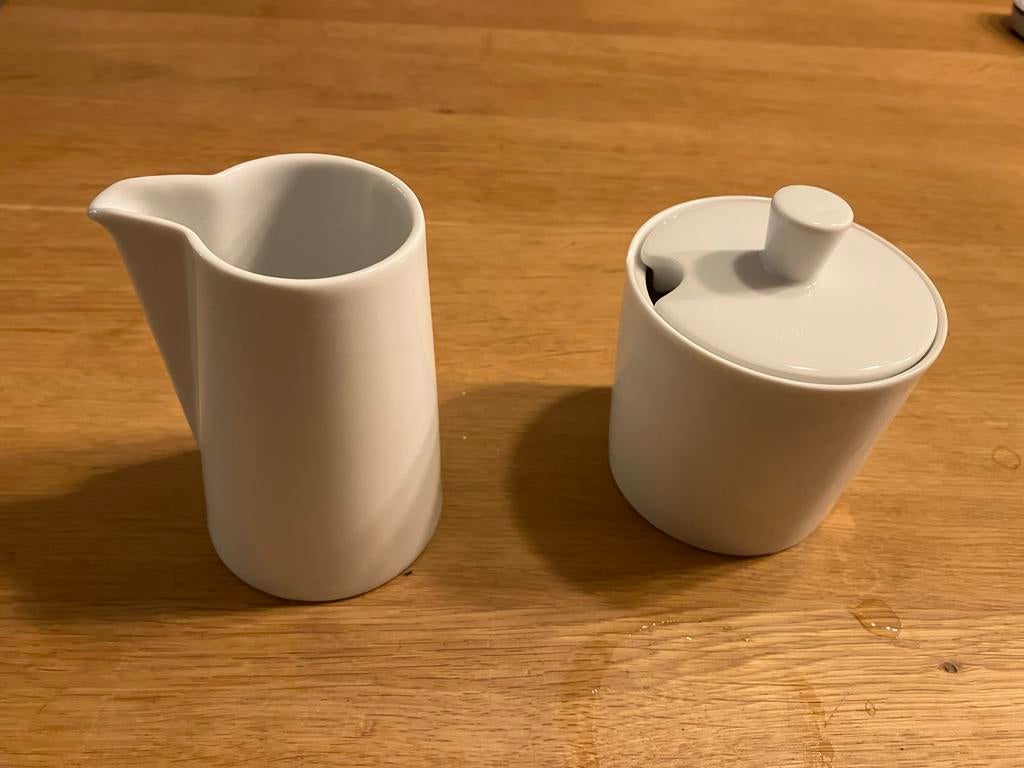 Tric Arzberg wit suikerpot en melkkannetje, Huis en Inrichting, Keuken | Servies, Gebruikt, Overige typen, Ophalen of Verzenden