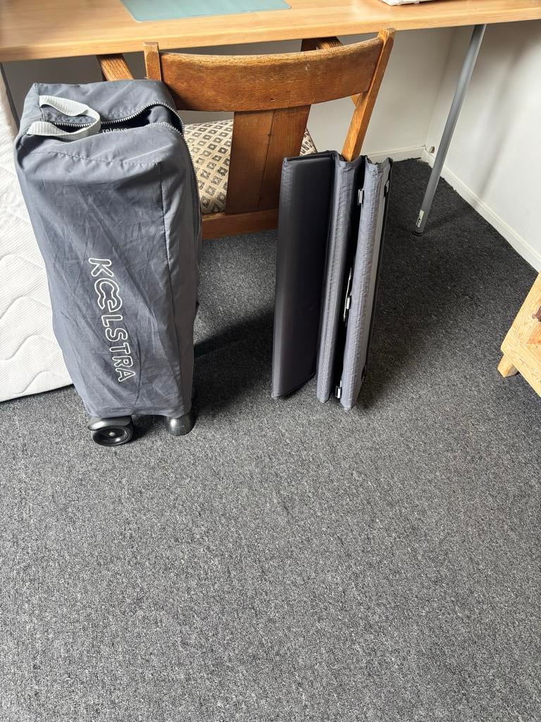 Koelstra babybedje plus diverse baby artikelen., Ophalen of Verzenden, Zo goed als nieuw, Minder dan 140 cm, Matras